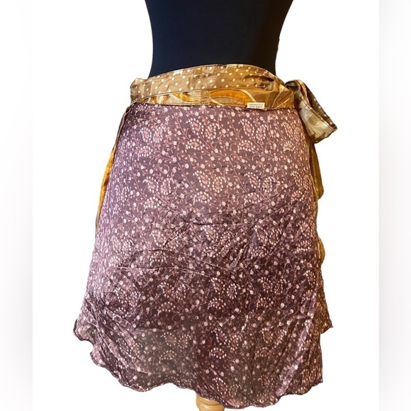 Kariza Designs Gold Purple Silk Reversible Wrap Skirt - Picture 7 of 16